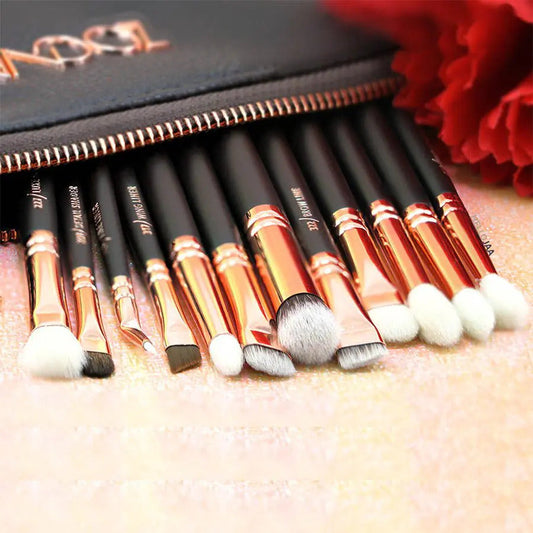 Zoeva 15 Piece Makeup Brushes With Pouch.. - Shophistic